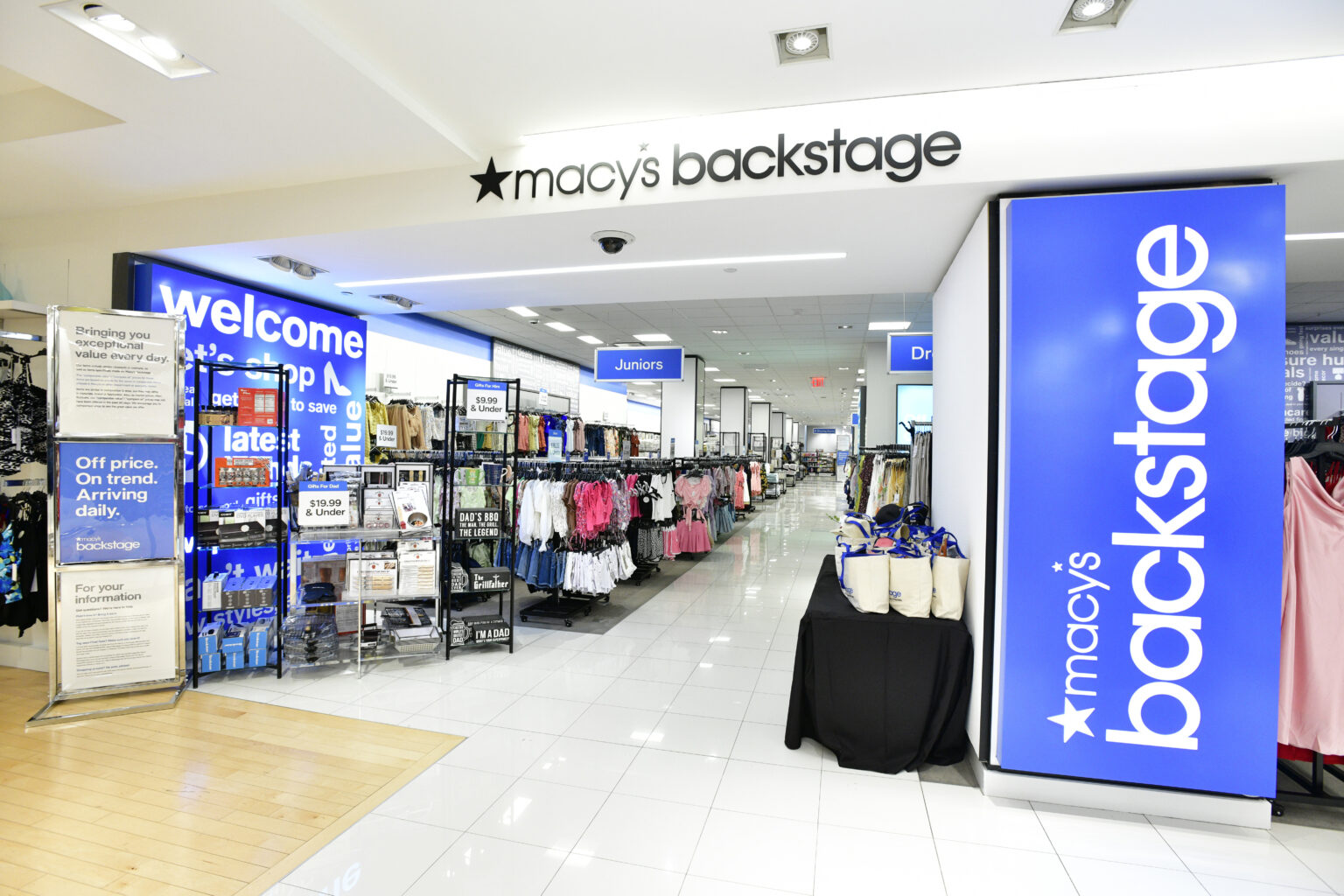 MACY’S MEMORIAL CITY OPENS MACY’S BACKSTAGE IN HOUSTON HOT IN HOUSTON NOW
