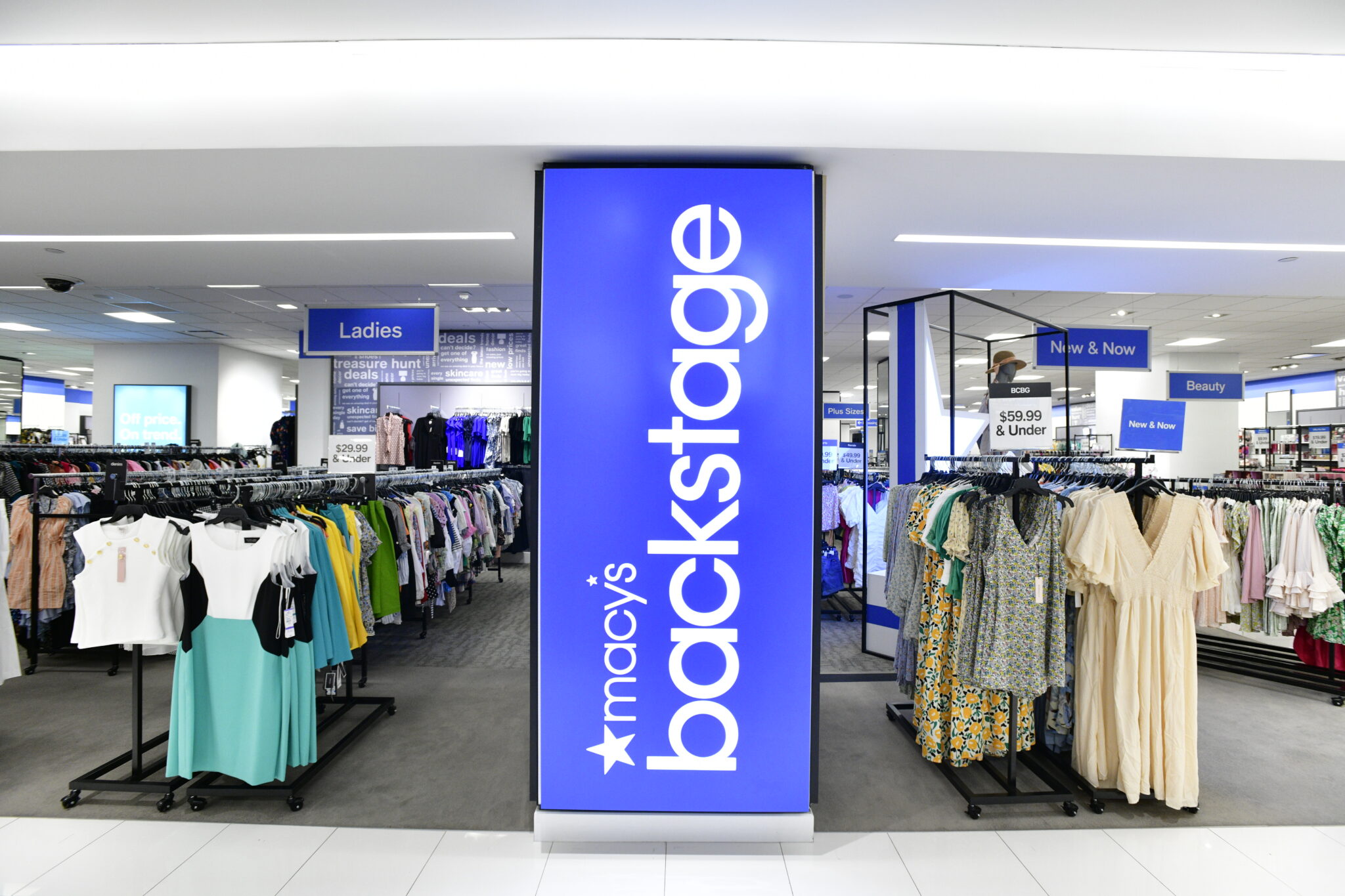 MACY’S MEMORIAL CITY OPENS MACY’S BACKSTAGE IN HOUSTON HOT IN HOUSTON NOW